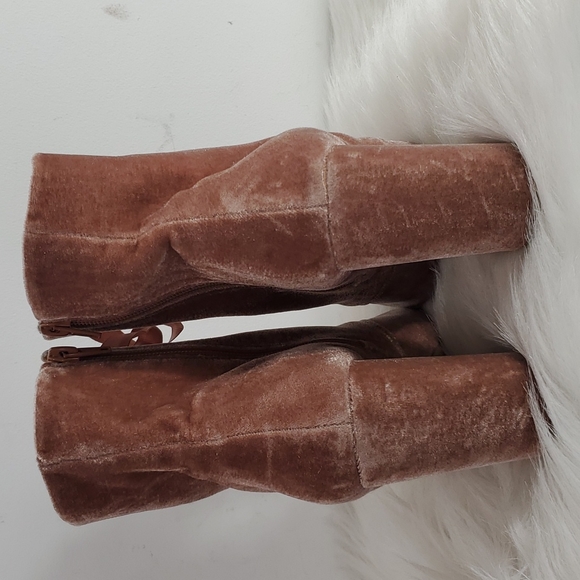 Kenneth Cole Corrine lace up booties - Picture 4 of 9